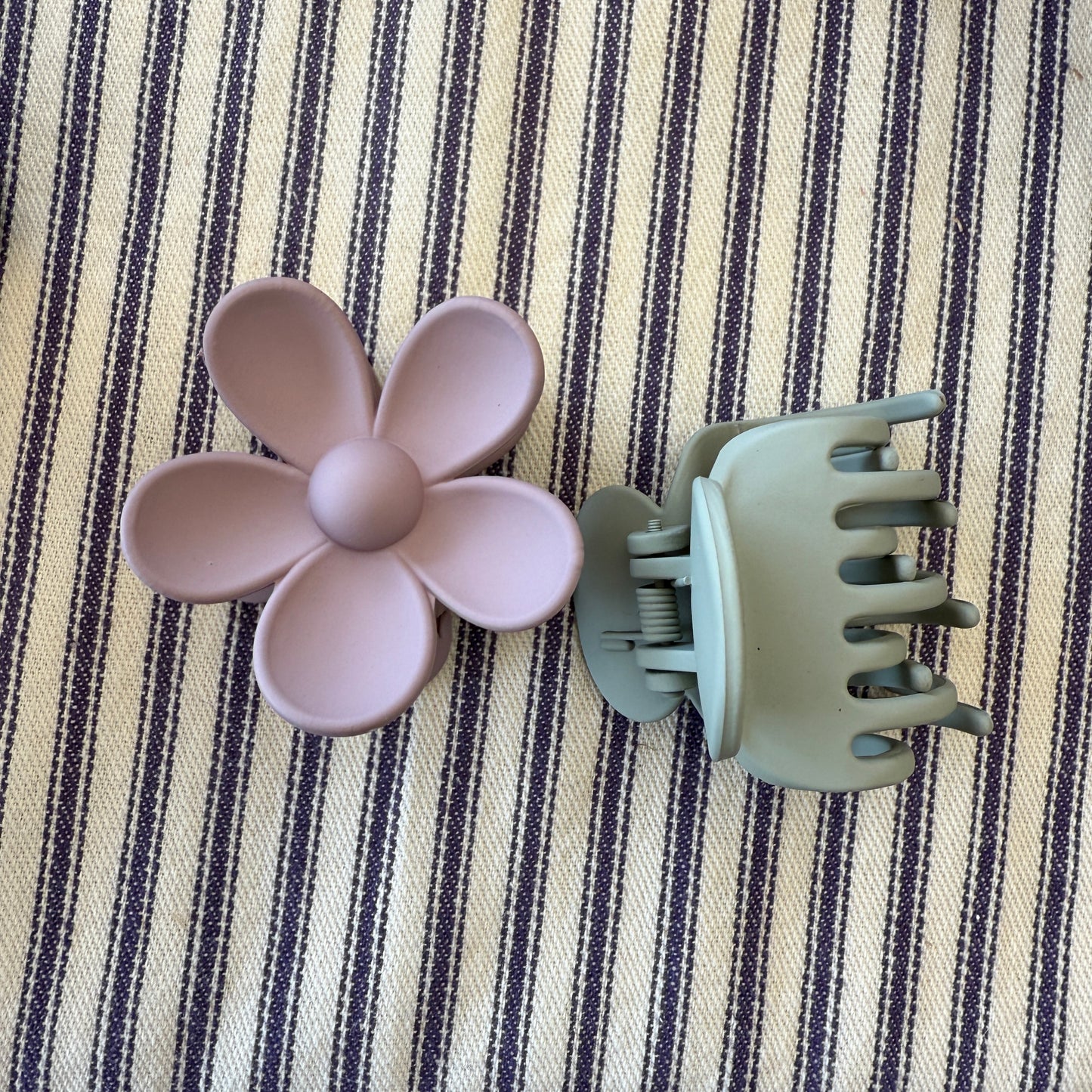 Claw clip