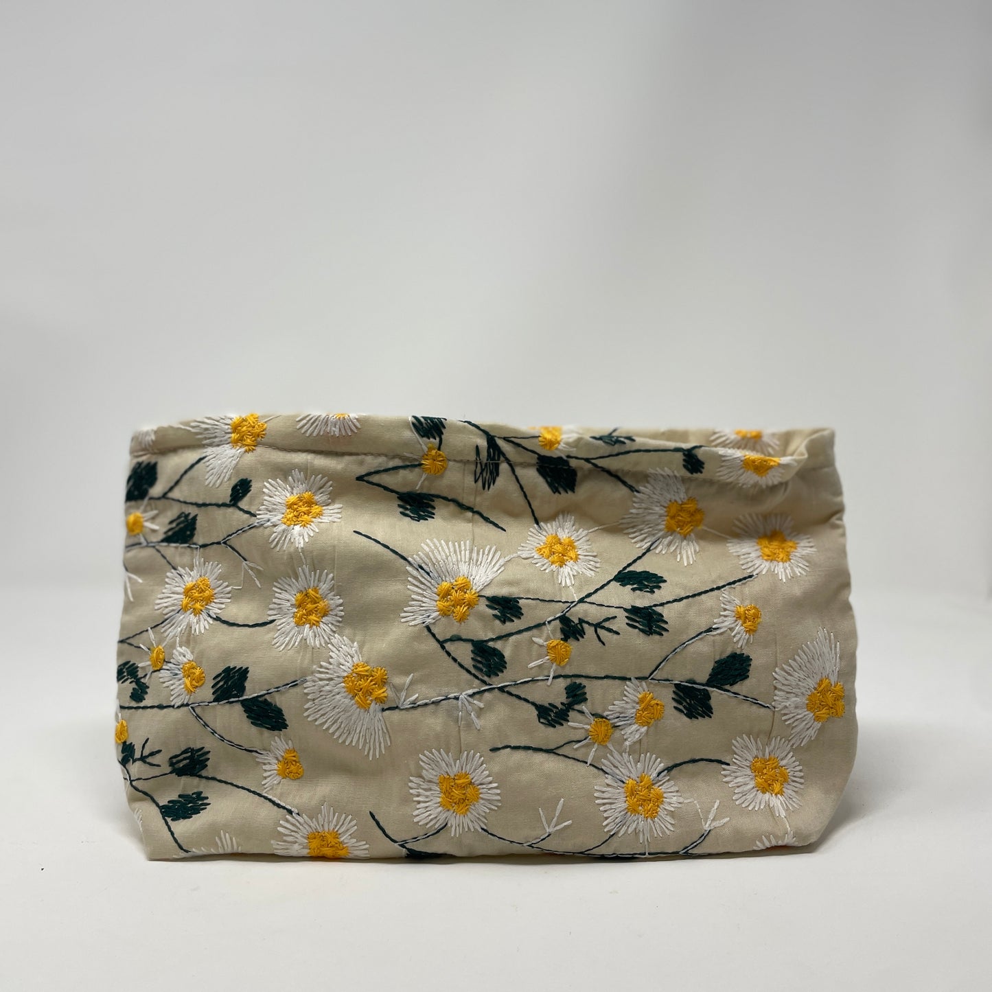 Embroidered Cloth Zipper Bag