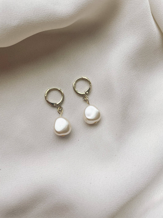 The "Jaymie" Earrings I Pearl Huggies