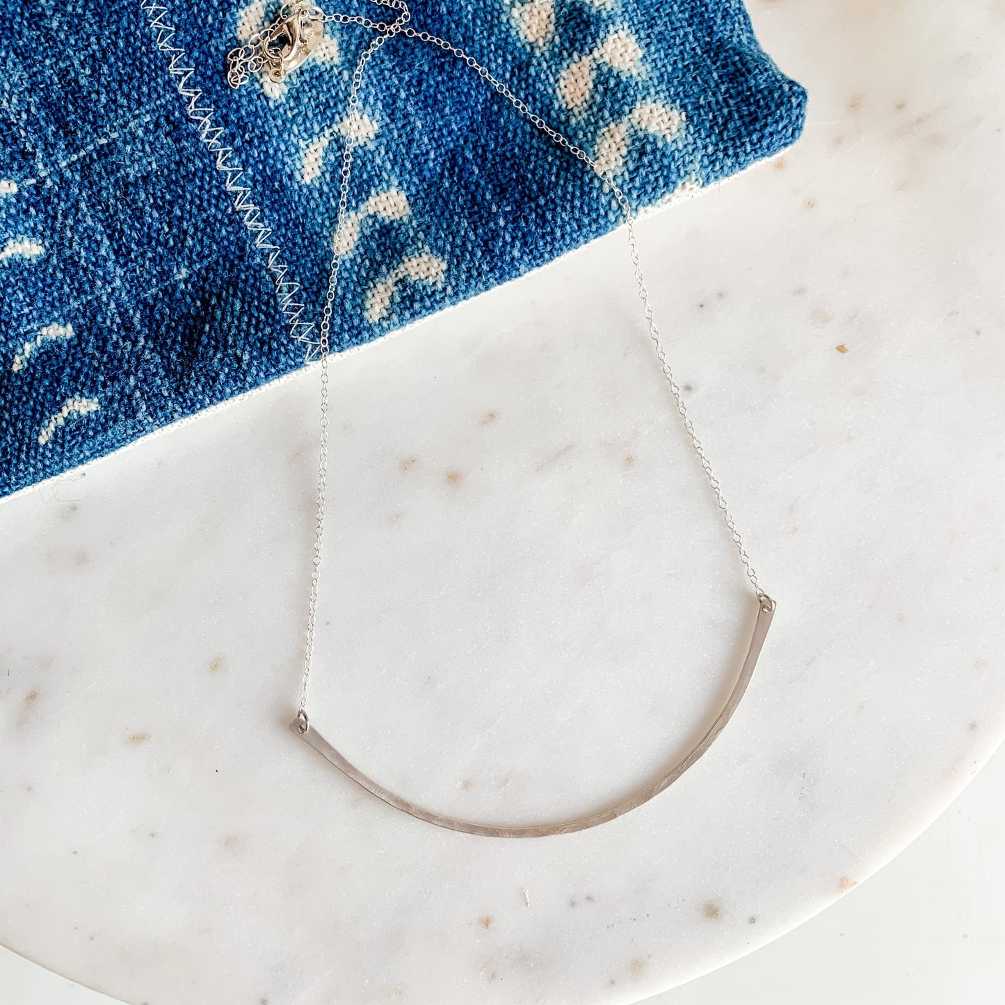 Hammered Curved Bar Layering Dainty Necklace