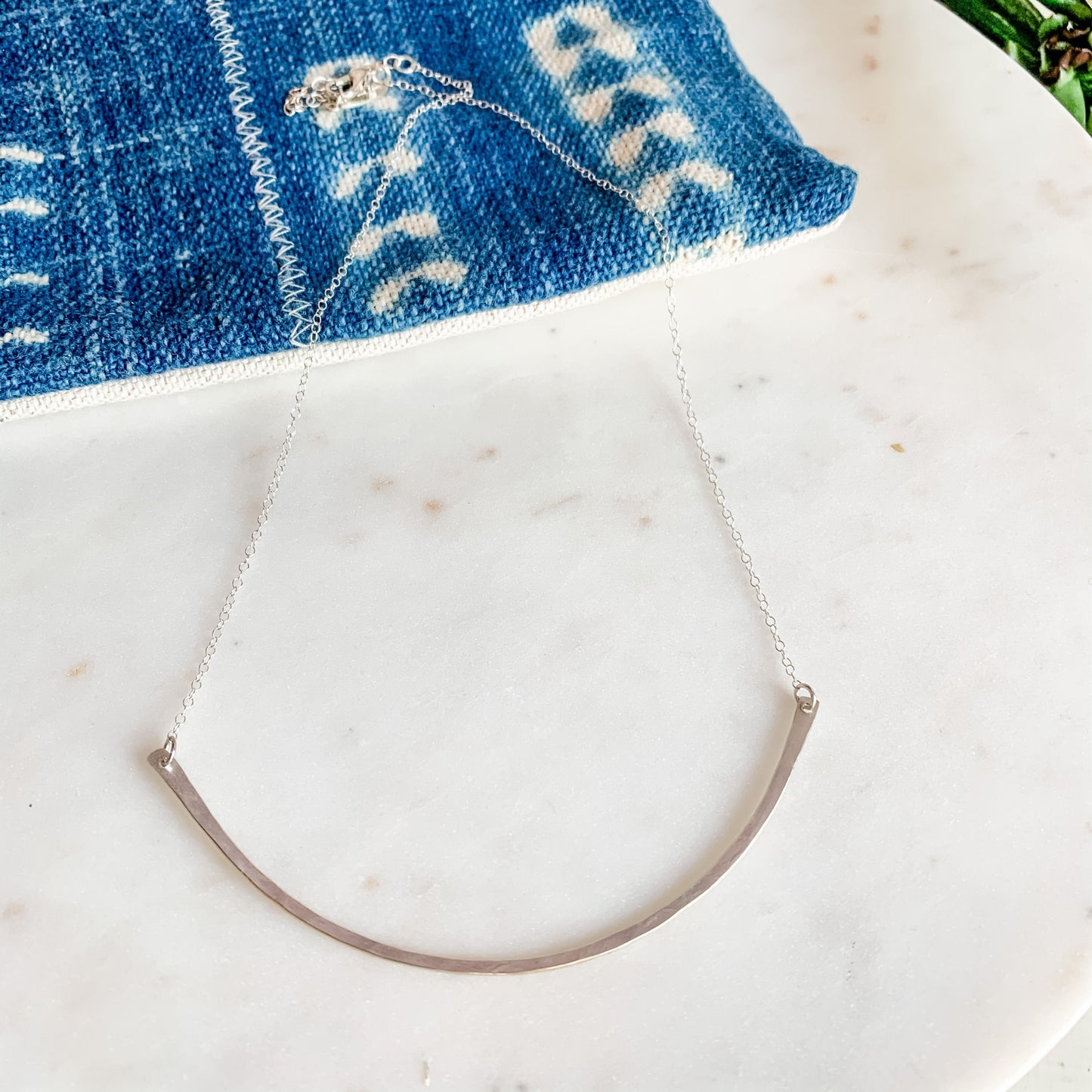Hammered Curved Bar Layering Dainty Necklace