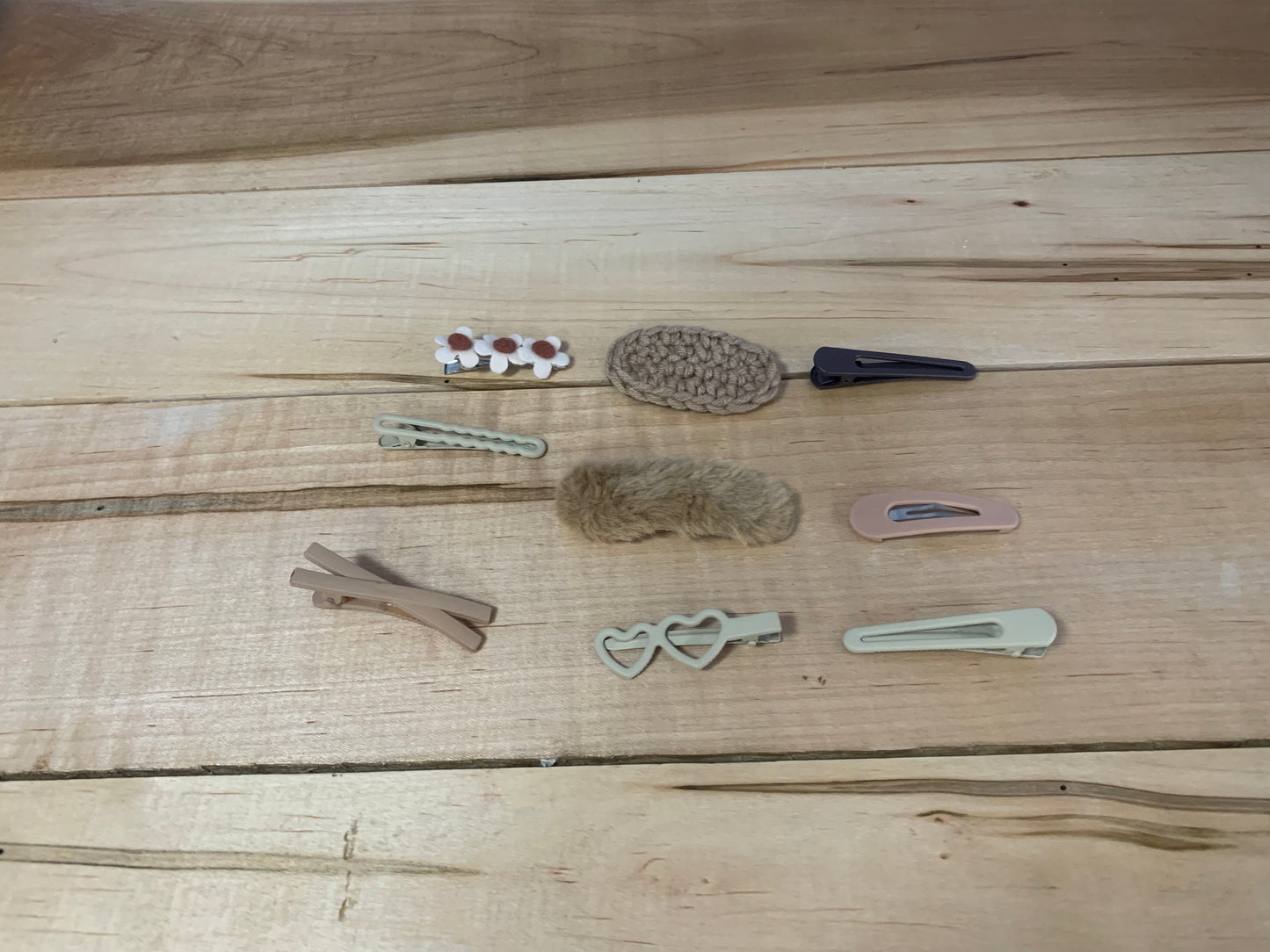 Hair clips
