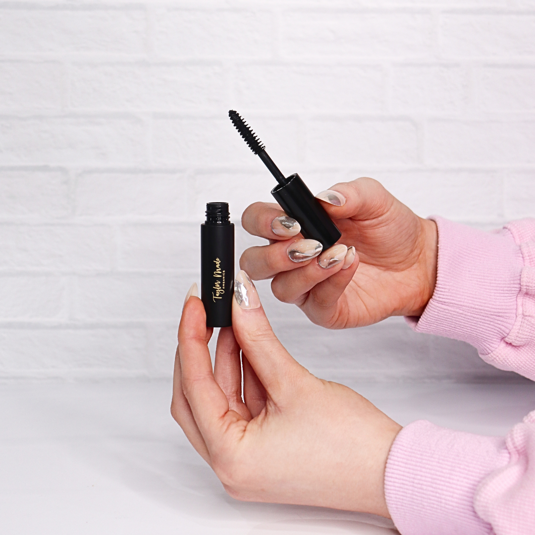 Mascara | Clean Beauty – Volumizing, Lengthening & Non-Toxic