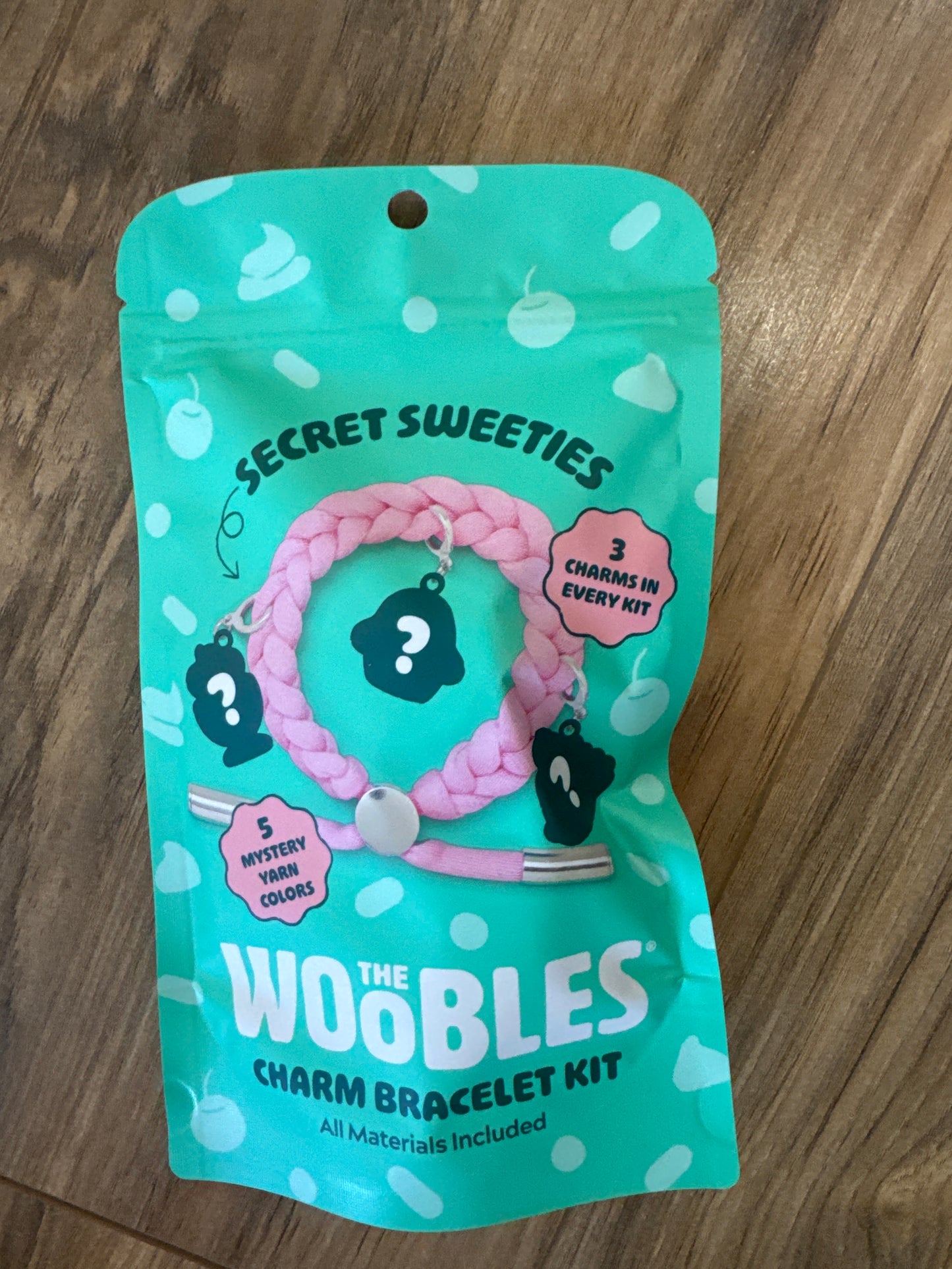 Wobbles Charm Bracelet Kit
