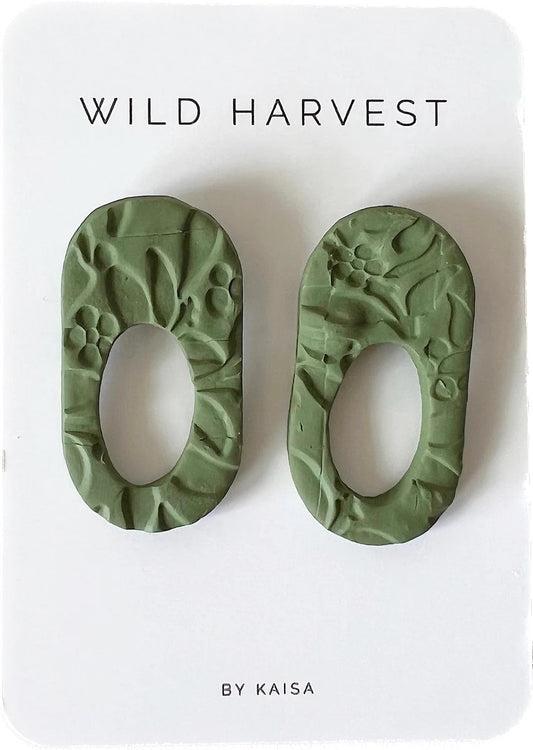 Oval cut statement stud