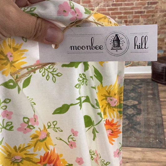 Moobee Hill Apron